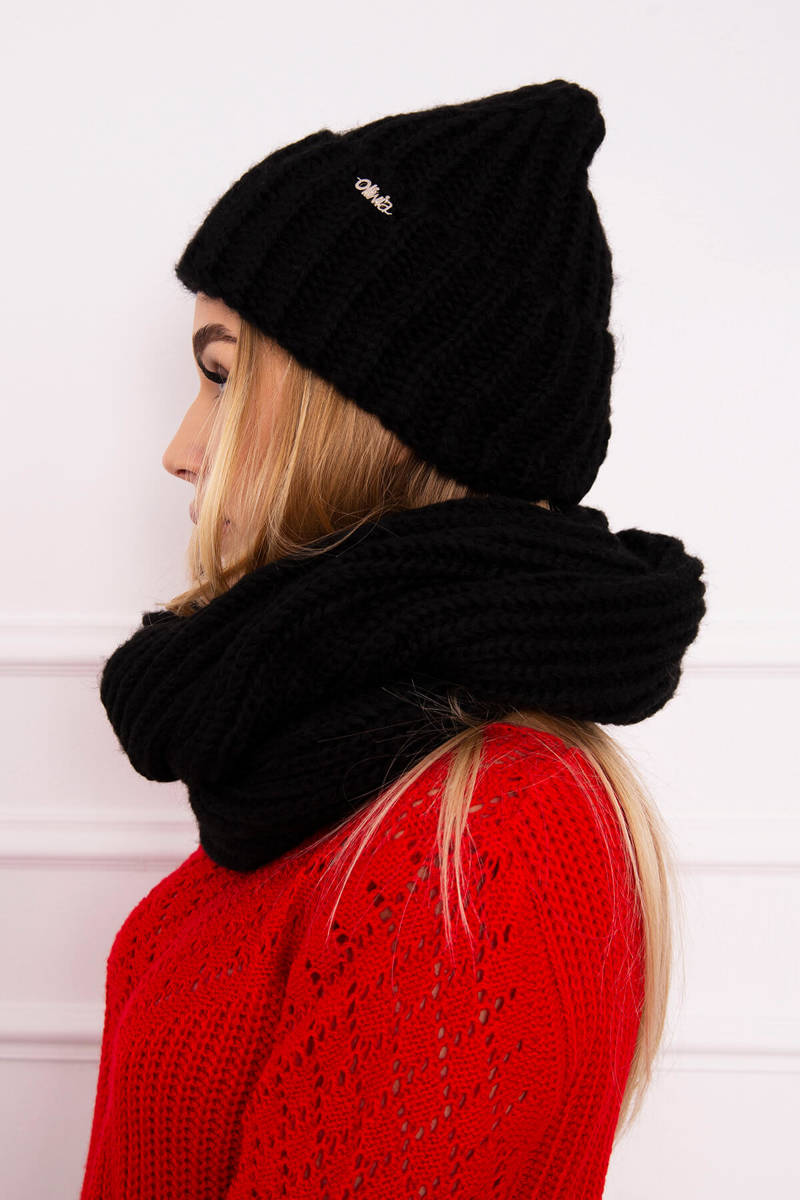 Дамски комплект от шапка с шал P100