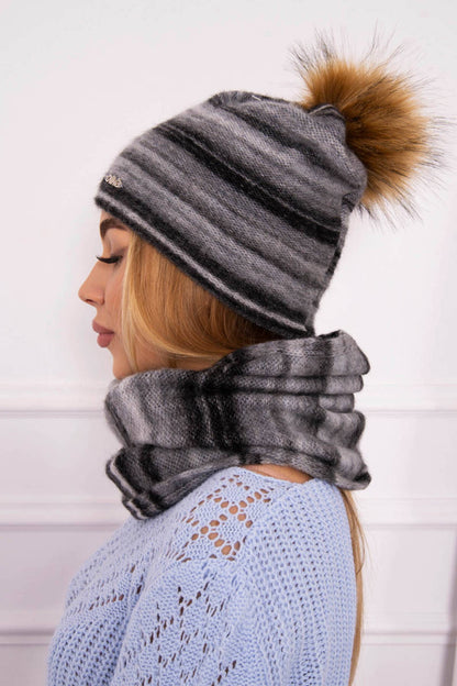 Дамски комплект от шапка с шал Wenetta P104