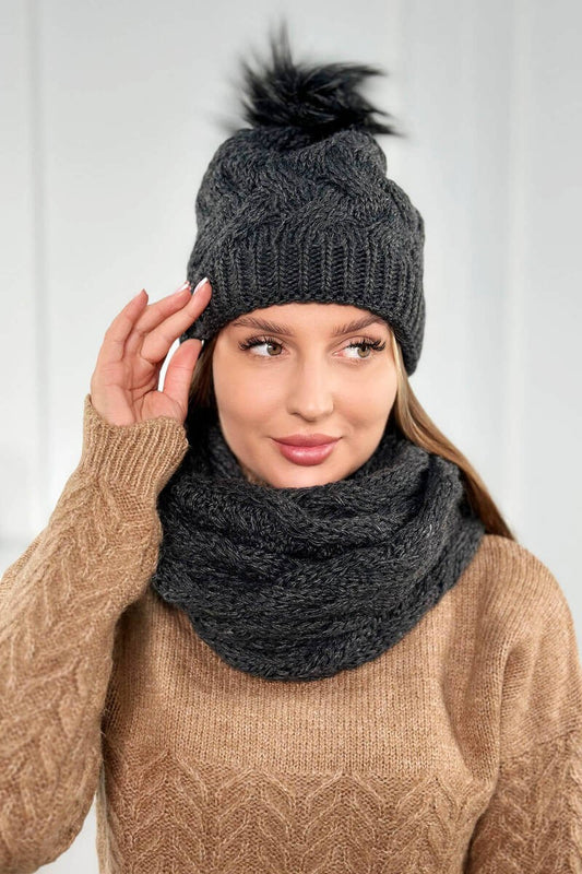 Дамски комплект от шапка и шал PLK5