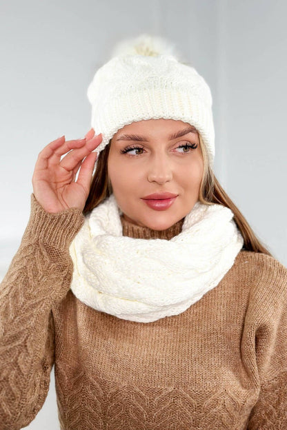 Дамски комплект от шапка и шал PLK5