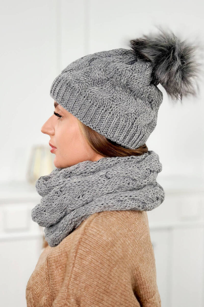 Дамски комплект от шапка и шал PLK5