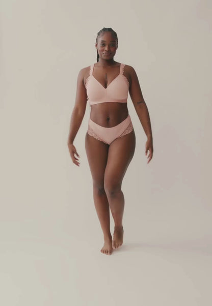 Сутиен с оформени чаши без банели NATURANA 5675 - бледо розов